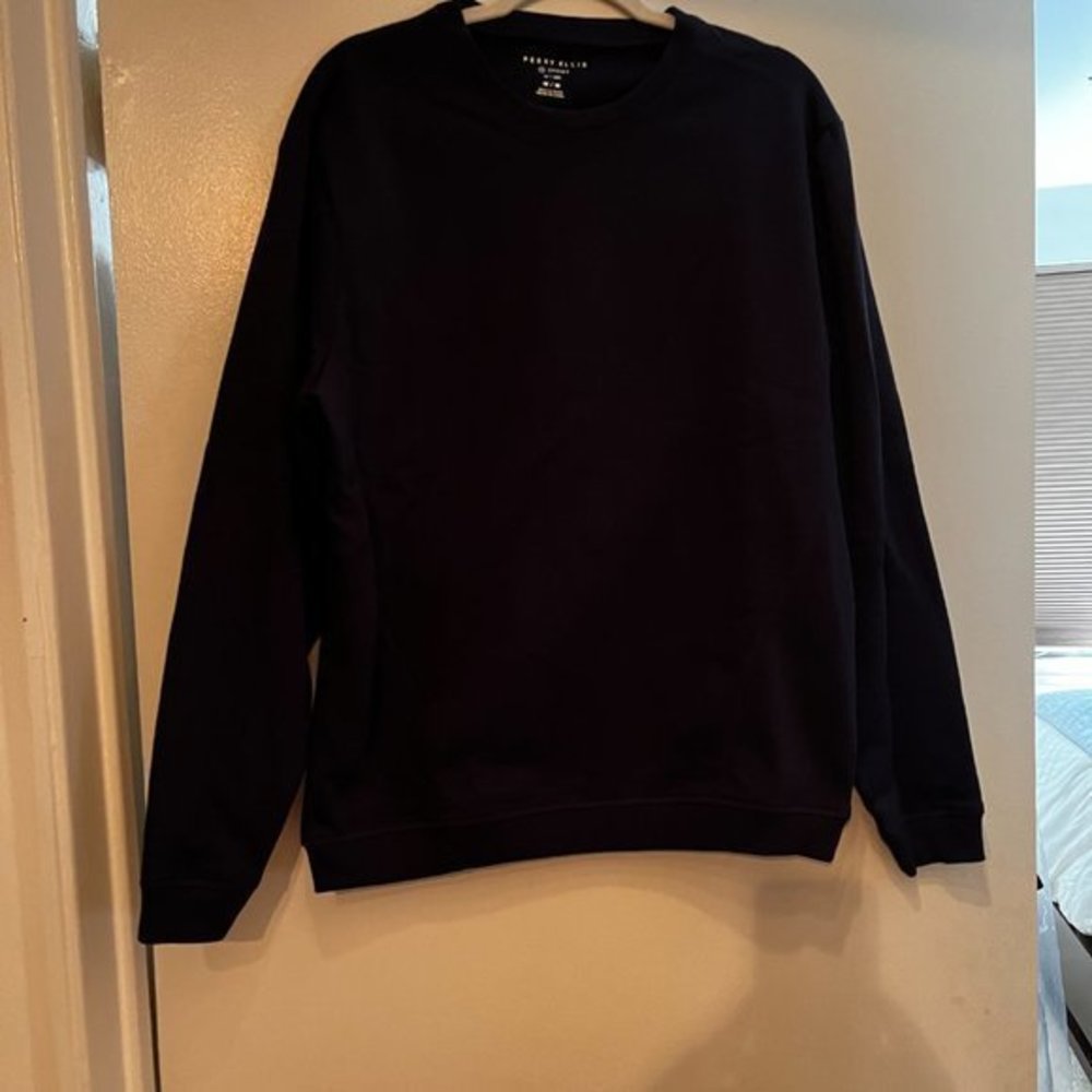 Perry Ellis Sport Navy Sweatshirt – Never Worn – Size Men’s Medium